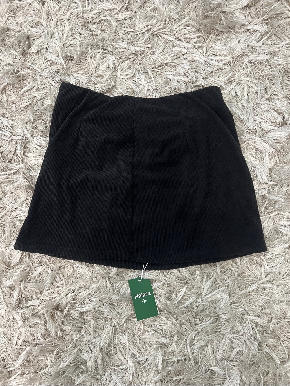 HALARA Black Corduroy Mini Skort